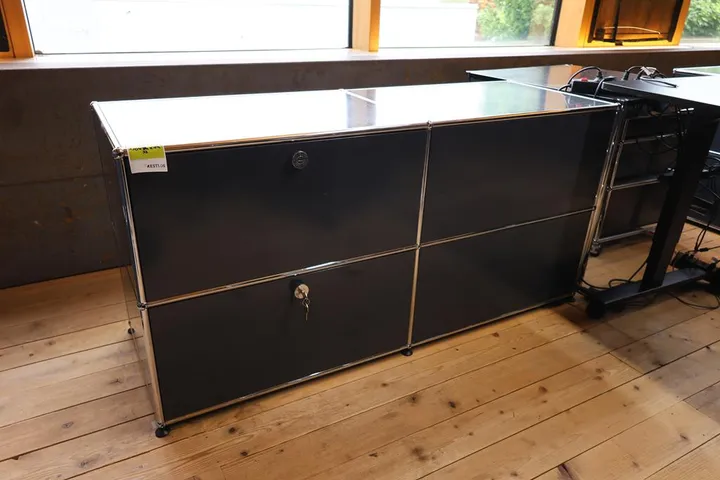 1 x USM Haller Sideboard 2 x 2 Maße: 150 x 52 x 74 cm